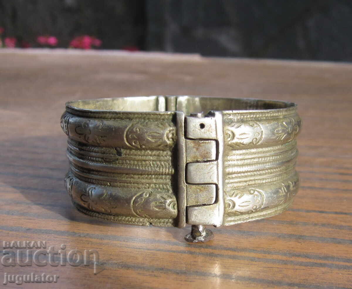 Delivery of old Bulgarian folk revival silver bracelet Delivery of old Bulgarian folk revival silver bracelet