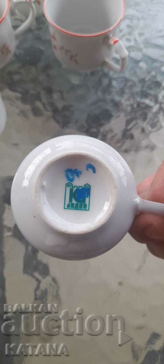 Auction Porcelain cups 5 pieces Auction Porcelain cups 5 pieces