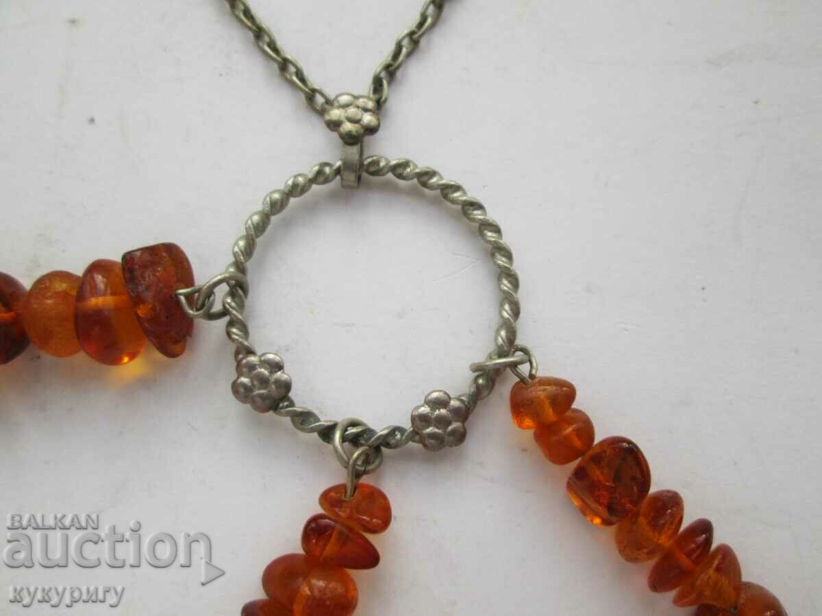 Old Russian USSR women's necklace amber jewelry jewelry with price 35.00 BGN | € 17.90 Old Russian USSR women's necklace amber jewelry jewelry with price 35.00 BGN | € 17.90