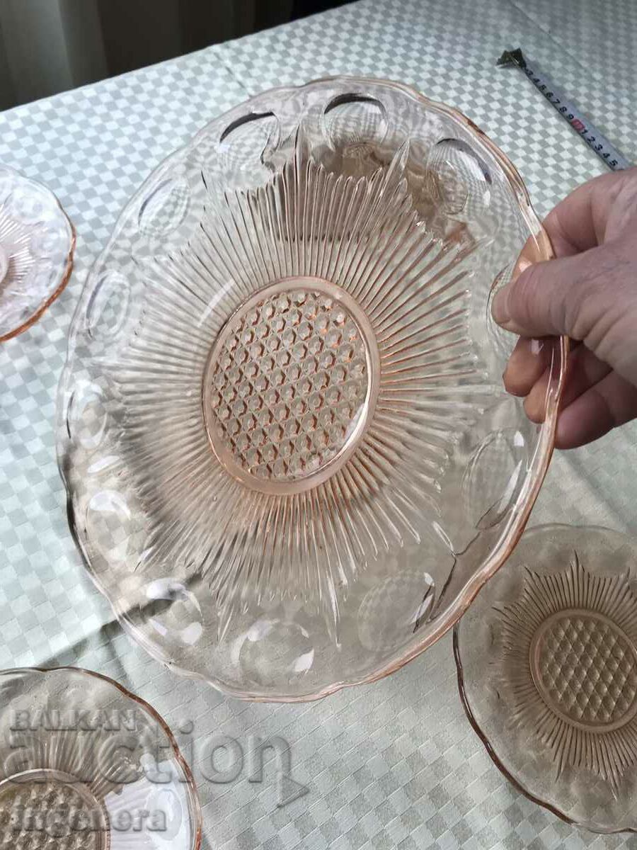 TRAY PLATE WITH FOUR PLATES GLASS RELIEF COLOR OF SOCA with price 39.00 BGN | € 19.94 TRAY PLATE WITH FOUR PLATES GLASS RELIEF COLOR OF SOCA with price 39.00 BGN | € 19.94