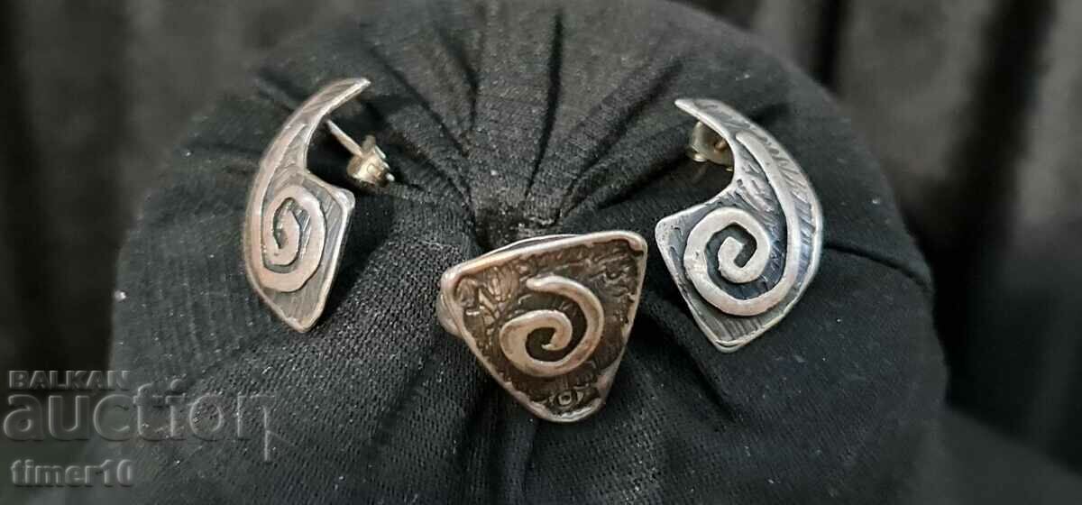 Set de inel și cercei din argint de designer