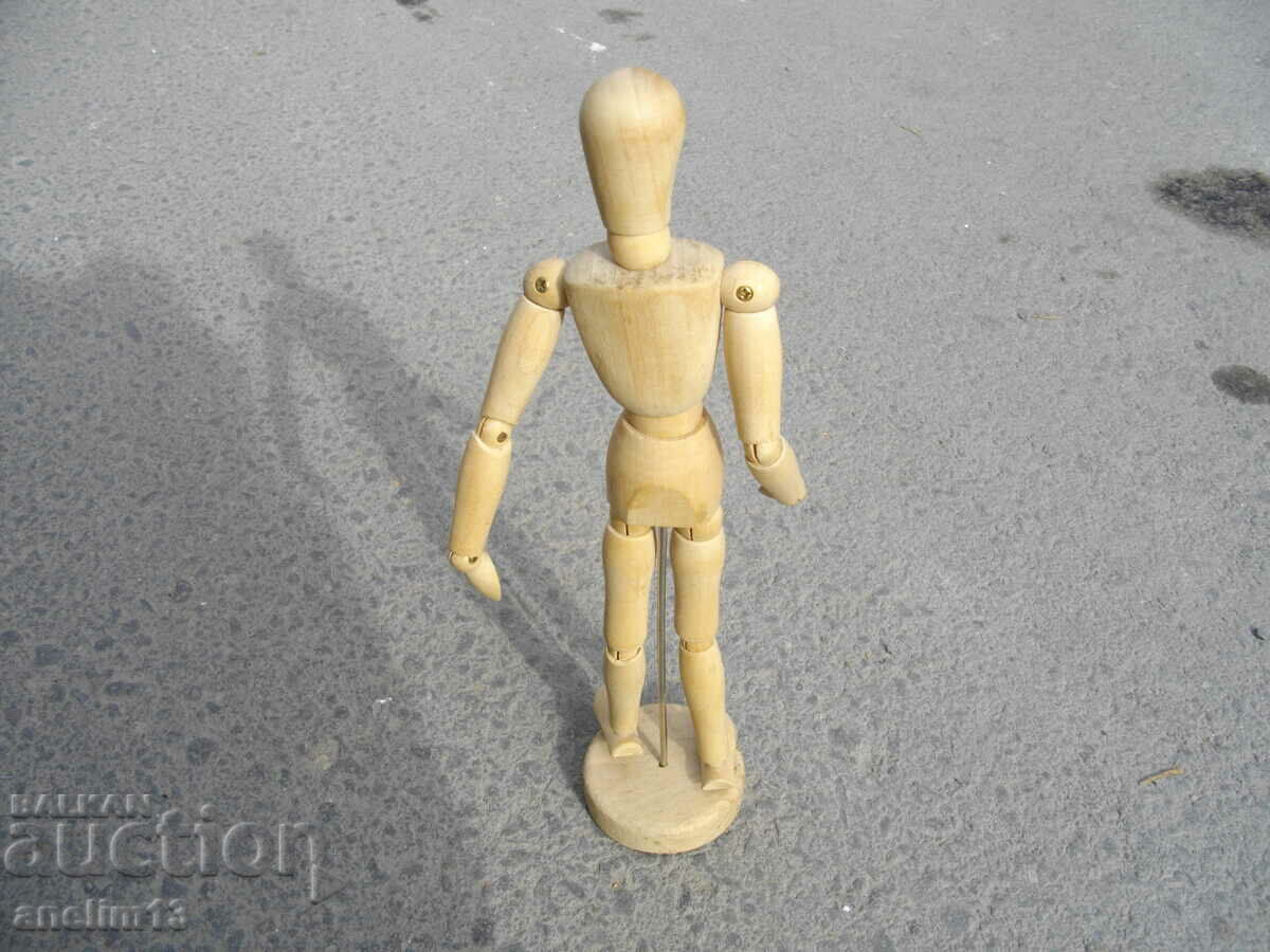 Auction WOODEN FIGURE MANNEQUIN FOR ARTISTS Auction WOODEN FIGURE MANNEQUIN FOR ARTISTS
