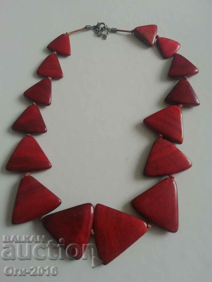 Gerdan. Necklace. Jewel with price 7.00 BGN | € 3.58 Gerdan. Necklace. Jewel with price 7.00 BGN | € 3.58