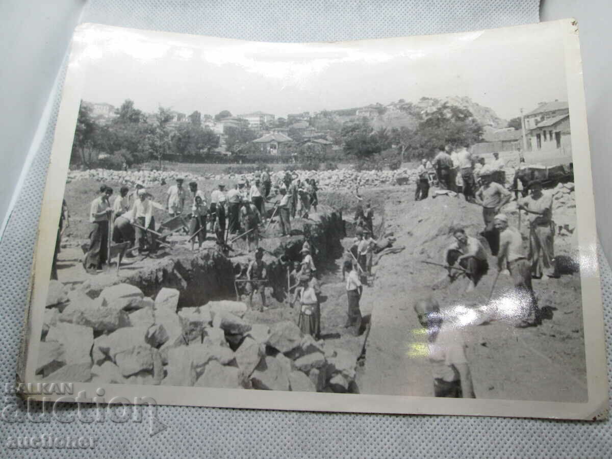 RARE PHOTO EXCAVATION OF THE FOUNDATIONS OF RAKOVSKI SCHOOL - 7 RARE PHOTO EXCAVATION OF THE FOUNDATIONS OF RAKOVSKI SCHOOL - 7