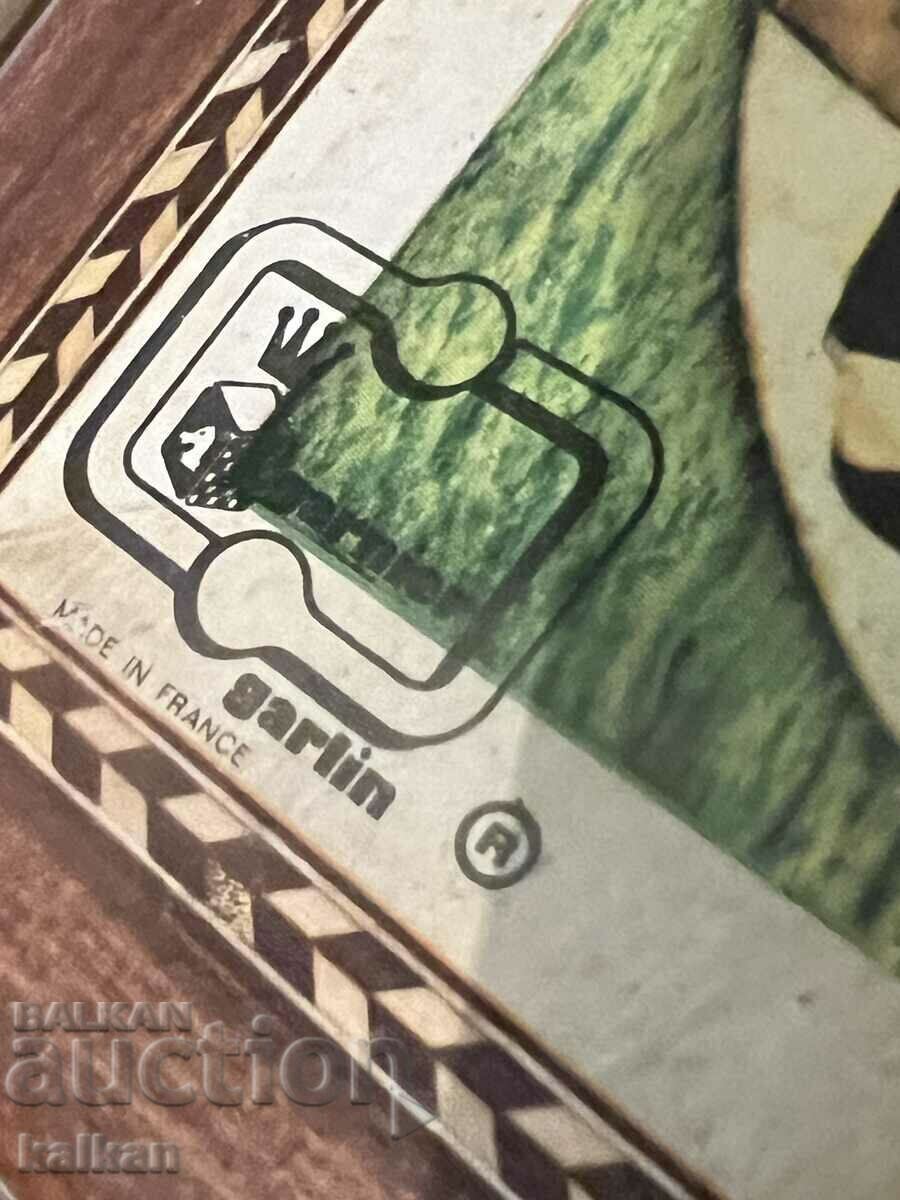 French game box, plastic 34x34 cm. - 5 French game box, plastic 34x34 cm. - 5