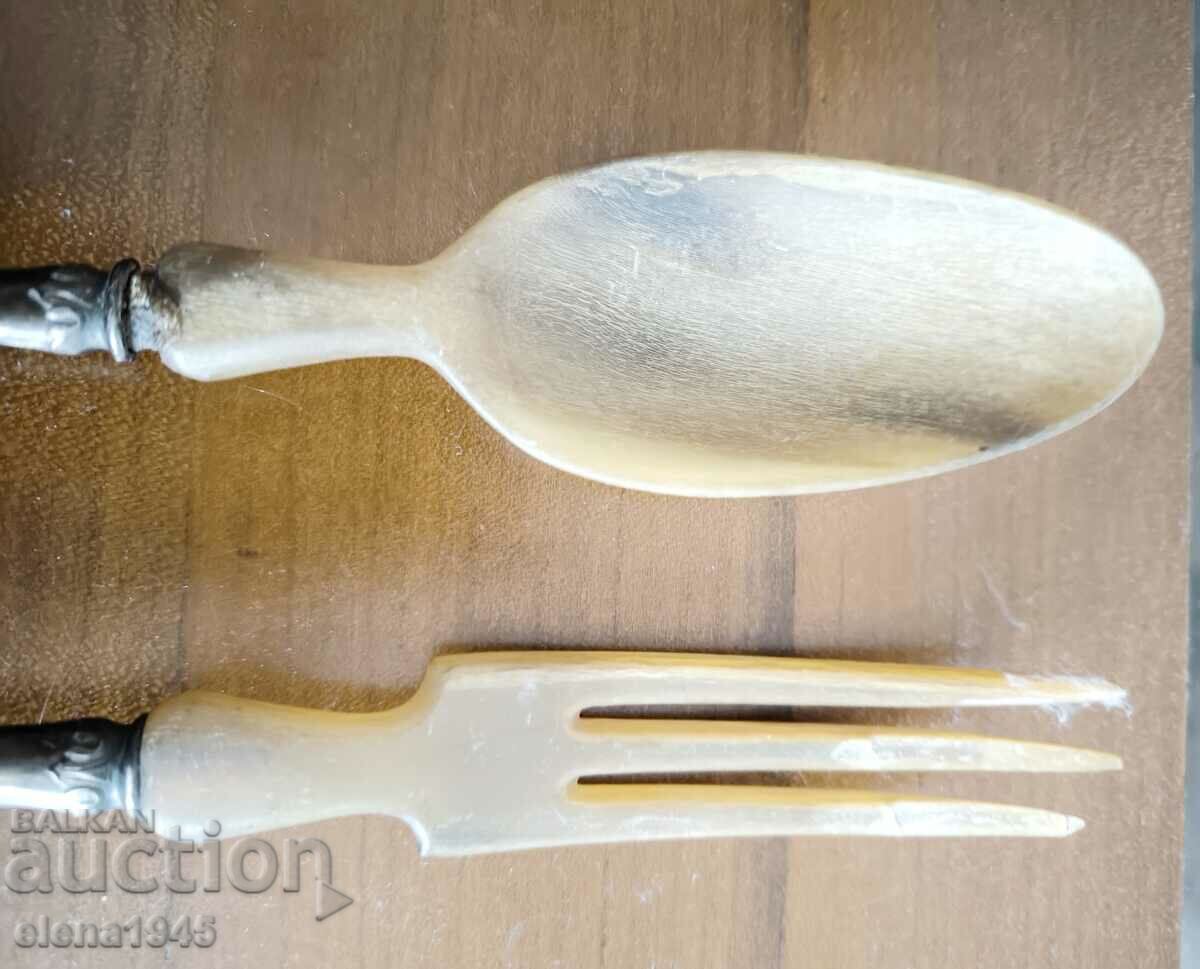 Σκεύη σαλάτας με τιμή 50.00 BGN | € 25.56