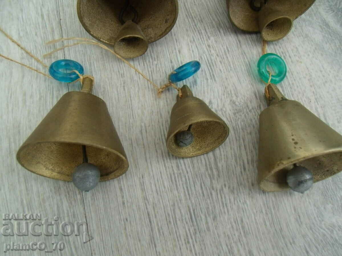 Auction  No.*7419 old bronze bells - lot 5 pieces