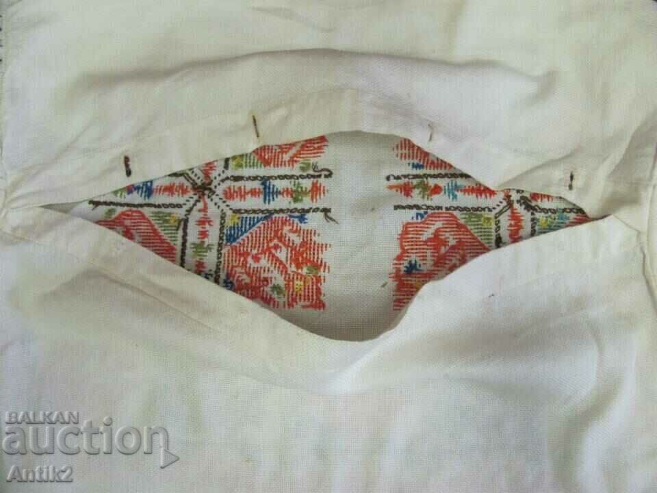 Vintich Pillowcase and Towel, Messal - 5 Vintich Pillowcase and Towel, Messal - 5