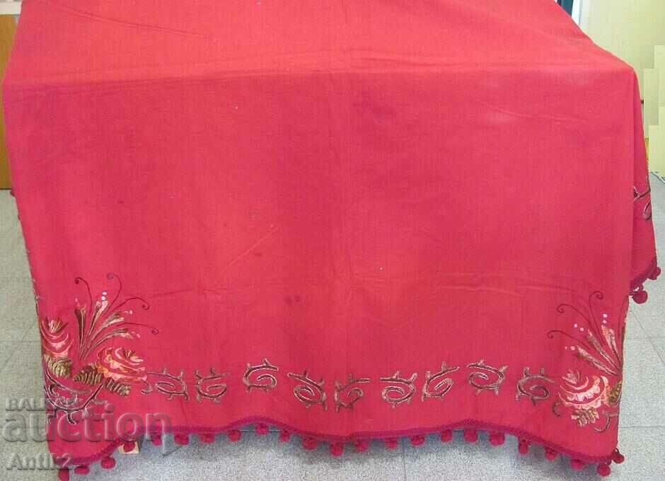Auction 19th Century Hand Embroidered Table Cover Auction 19th Century Hand Embroidered Table Cover