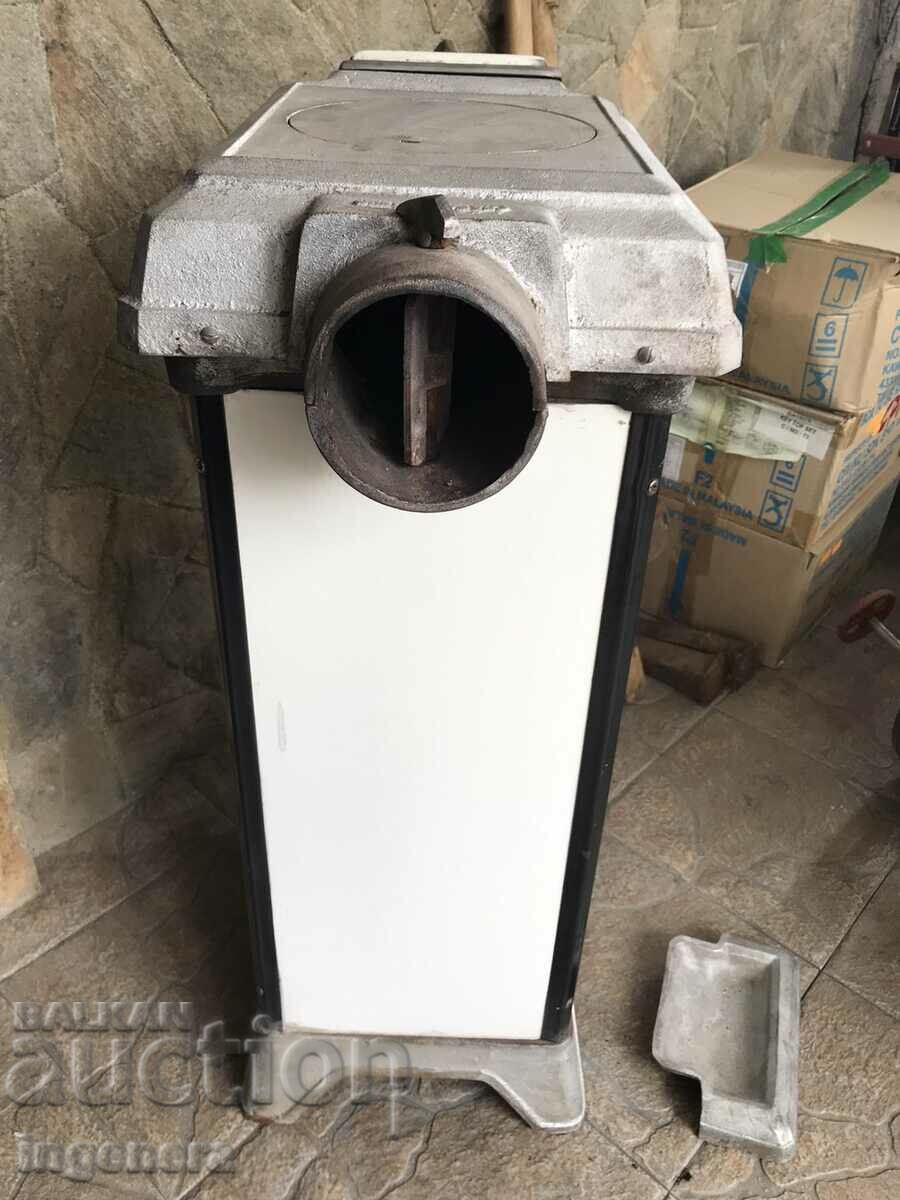 Auction  WOOD STOVE CAST IRON ENAMEL "TERMA 2" TUTRAKAN