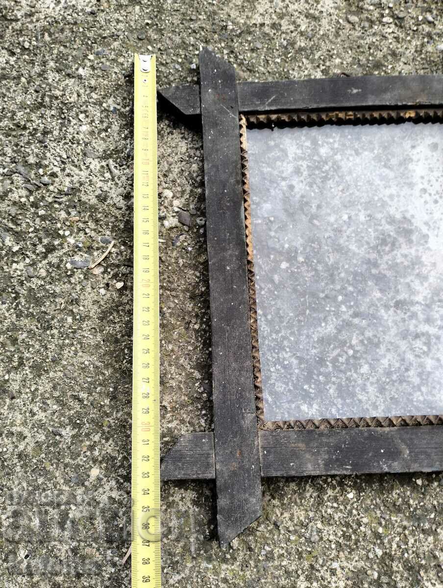 Auction Old photo frame Auction Old photo frame