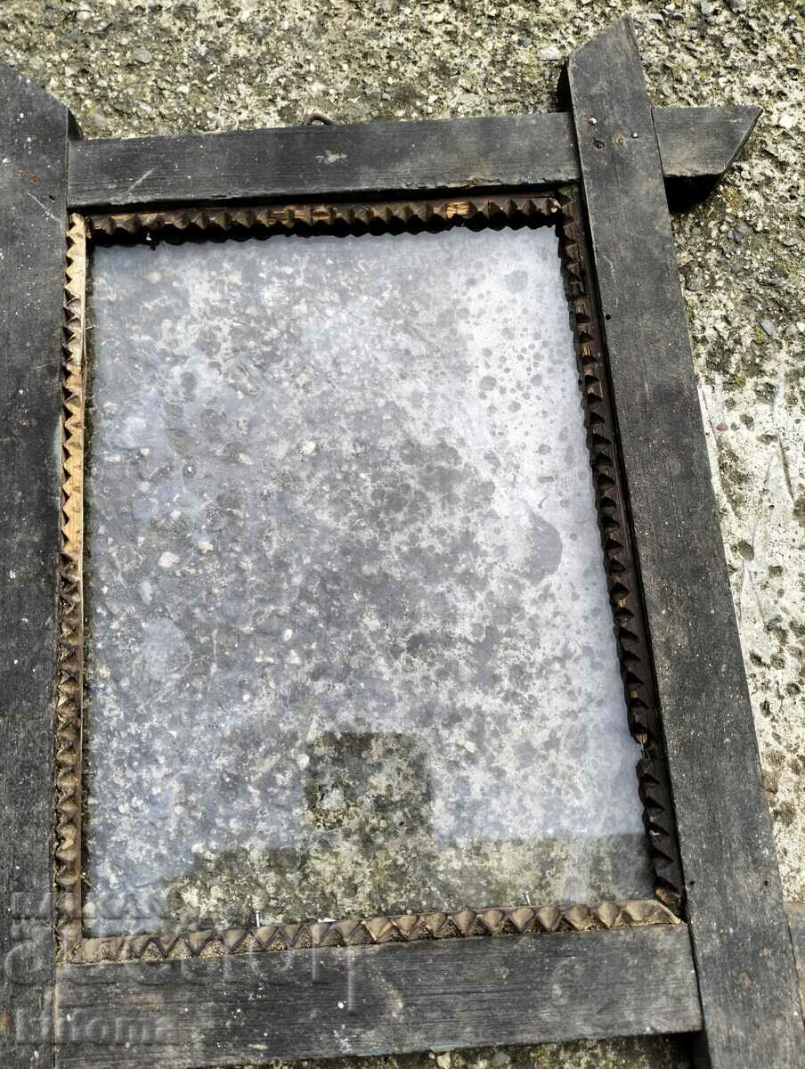 Delivery of Old photo frame Delivery of Old photo frame