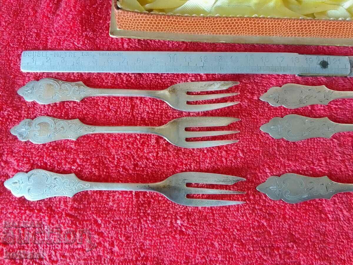 Delivery of Old set of 6 service 19th century silver 800 forks Delivery of Old set of 6 service 19th century silver 800 forks