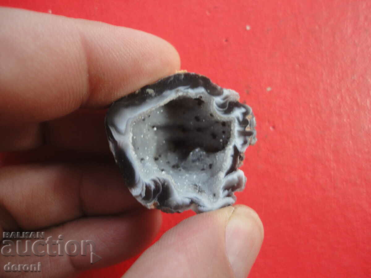 Mineral stone druse 20 with price 10.00 BGN | € 5.11