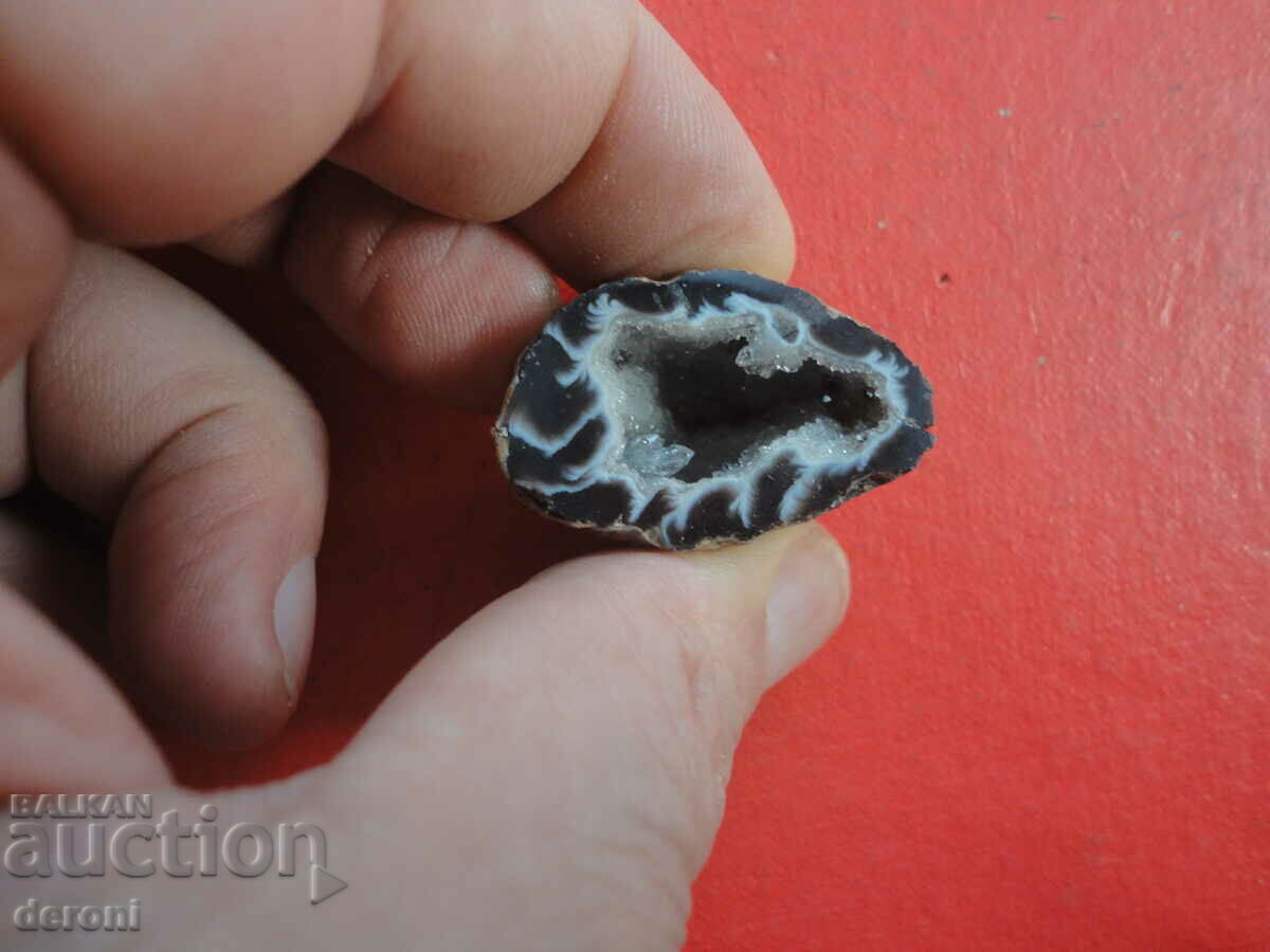 Auction Mineral stone druse 21 Auction Mineral stone druse 21