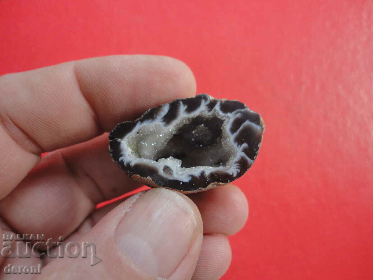 Mineral stone druse 21 - 6 Mineral stone druse 21 - 6