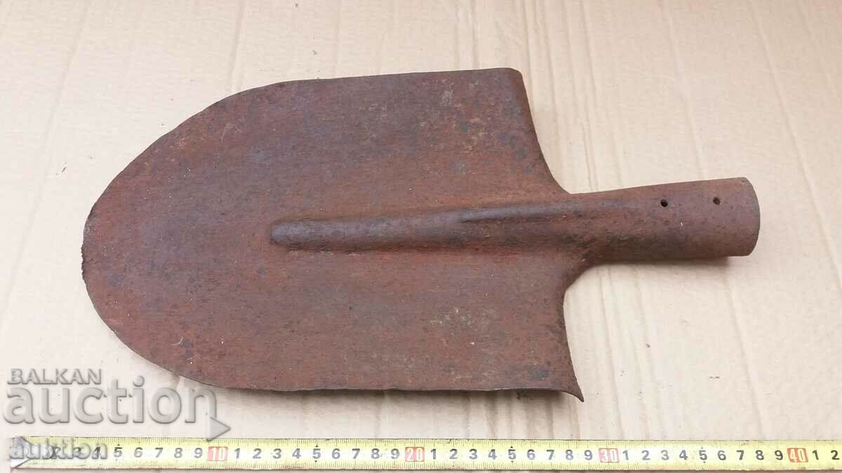 STRAIGHT SHOVEL, TOOL with price 4.99 BGN | € 2.55 STRAIGHT SHOVEL, TOOL with price 4.99 BGN | € 2.55