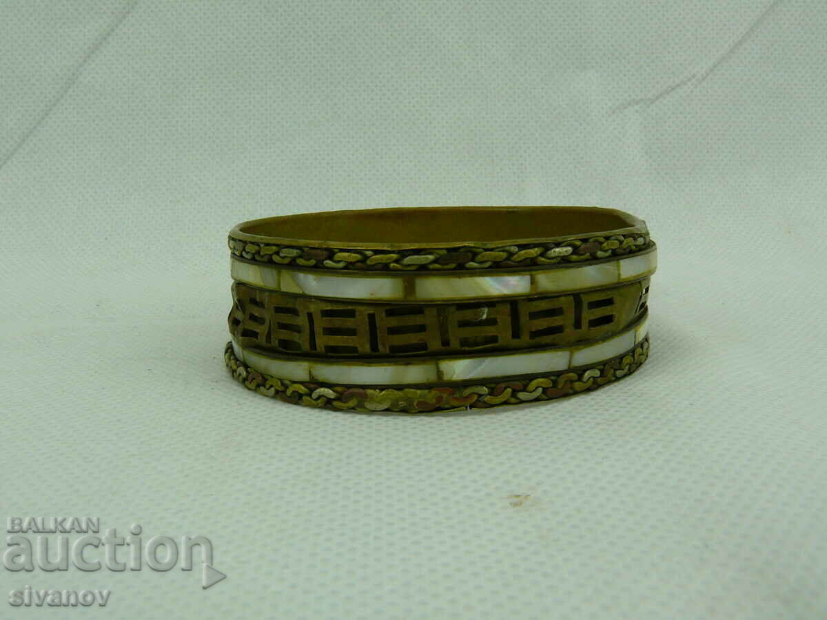 Auction Old brass bracelet #2292 Auction Old brass bracelet #2292