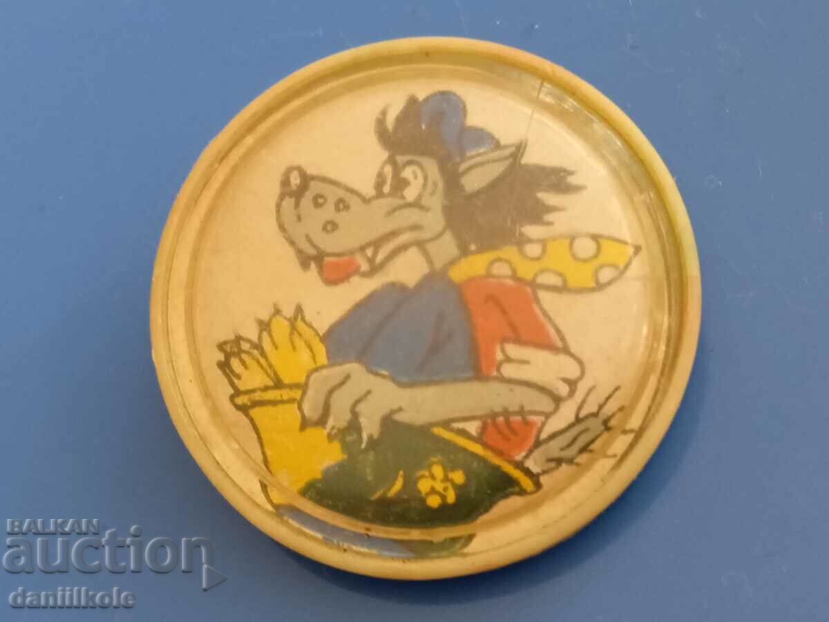 Auction *$*Y*$* LARGE BADGE USSR CARTOON "NOW, WATCH!" *$*Y*$* Auction *$*Y*$* LARGE BADGE USSR CARTOON "NOW, WATCH!" *$*Y*$*