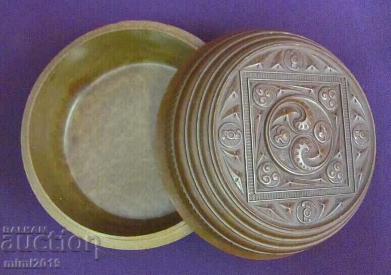 50's Bakelite Jewelry Box with price 50.00 BGN | € 25.56 50's Bakelite Jewelry Box with price 50.00 BGN | € 25.56