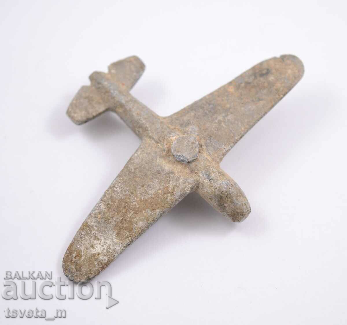 Metal plane, children's toys, WW II with price 25.00 BGN | € 12.78 Metal plane, children's toys, WW II with price 25.00 BGN | € 12.78