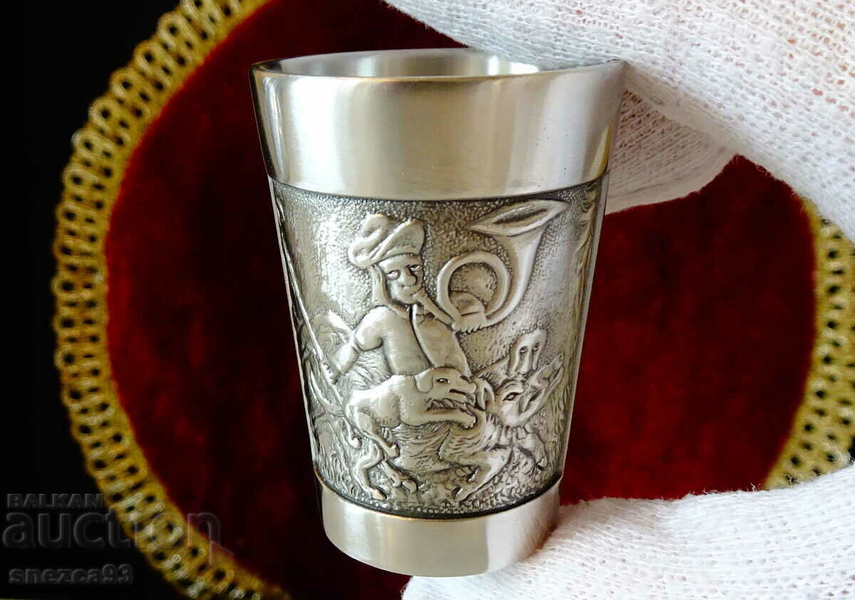 Boar hunting pewter mug. Boar hunting pewter mug.