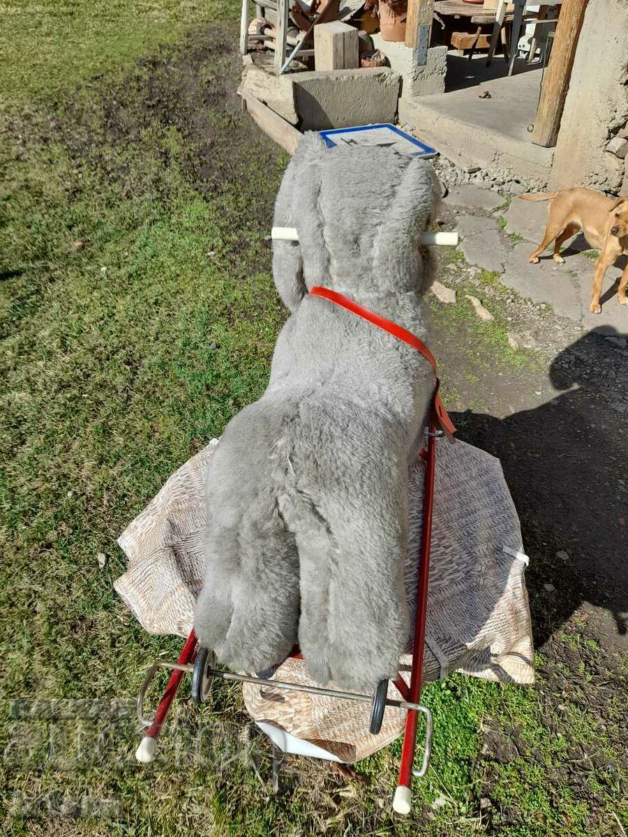 Παλιός λικνιζόμενος ελέφαντας με τιμή 140.00 BGN | € 71.58 Παλιός λικνιζόμενος ελέφαντας με τιμή 140.00 BGN | € 71.58