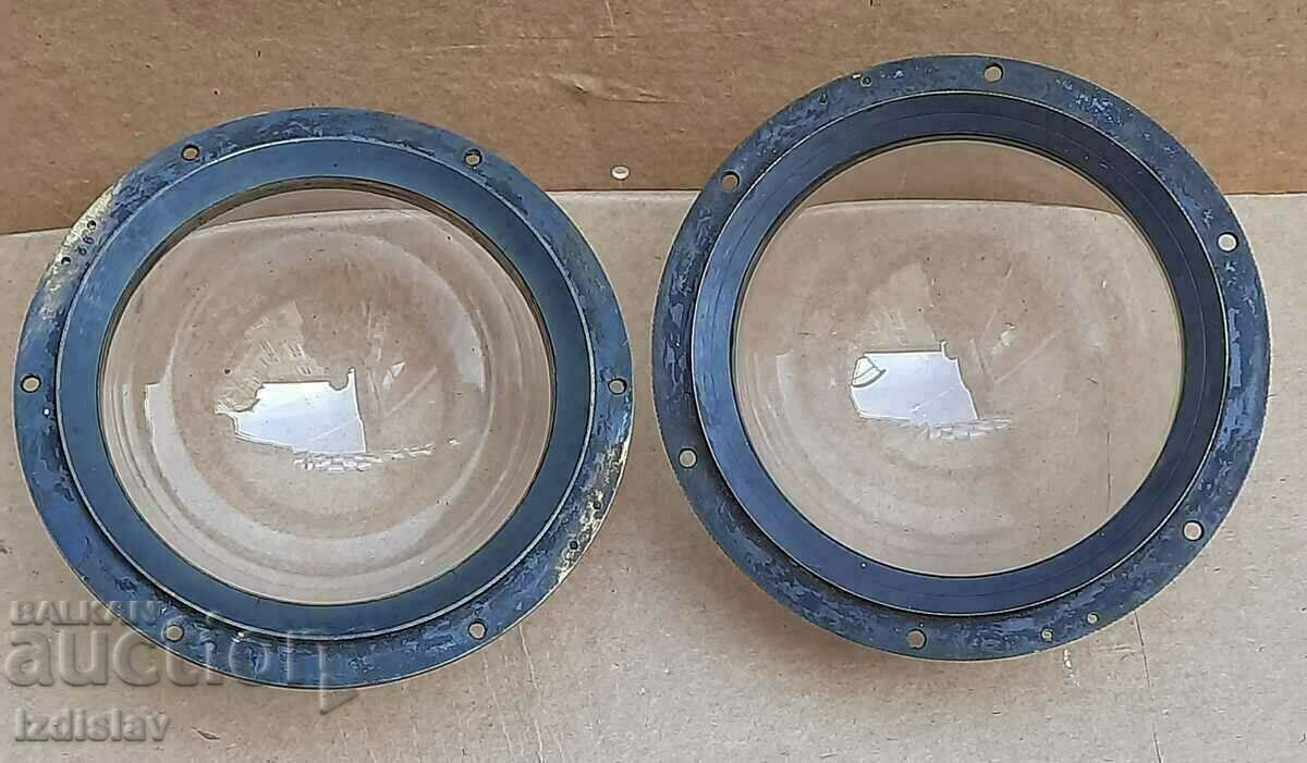 Delivery of 2 pcs glass cupulas with brass for marine compass Delivery of 2 pcs glass cupulas with brass for marine compass