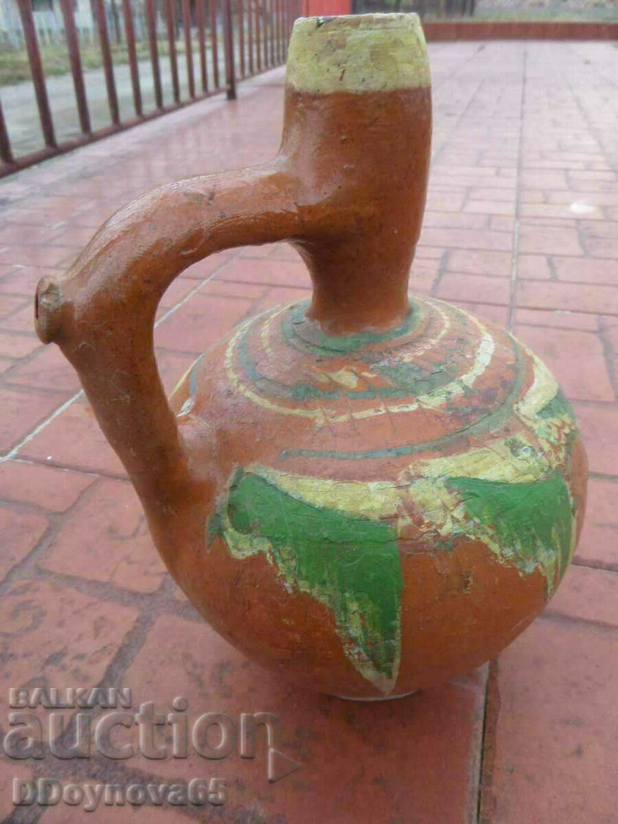 Old pitcher