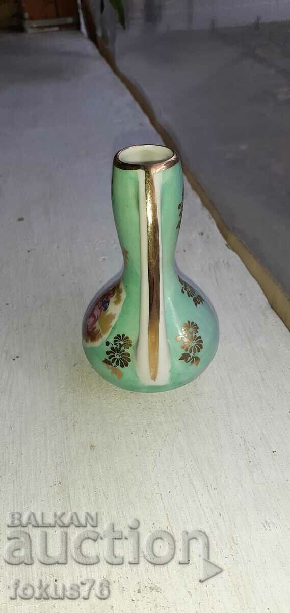 Auction Small Limoges porcelain vase Auction Small Limoges porcelain vase