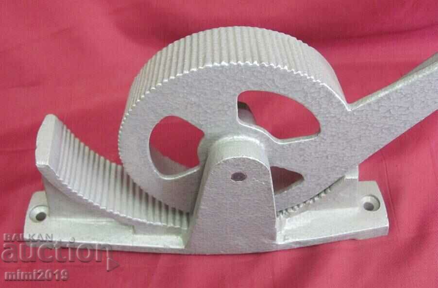 Auction 19th century Machine, Cork Press Auction 19th century Machine, Cork Press