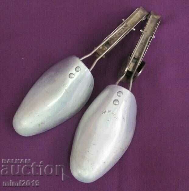 19th Century Pair of Metal Shoe Molds - MERZ Germany with price 60.00 BGN | € 30.68 19th Century Pair of Metal Shoe Molds - MERZ Germany with price 60.00 BGN | € 30.68