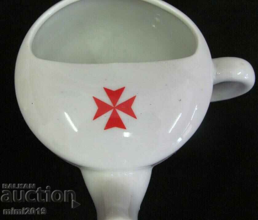 Ιατρικός τροφοδότης πορσελάνης Β' Παγκόσμιου Πολέμου Γερμανία με τιμή 70.00 BGN | € 35.79 Ιατρικός τροφοδότης πορσελάνης Β' Παγκόσμιου Πολέμου Γερμανία με τιμή 70.00 BGN | € 35.79