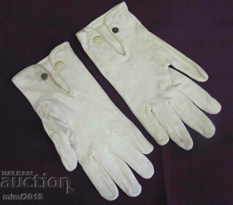 Auction 20 Ladies Gloves Auction 20 Ladies Gloves