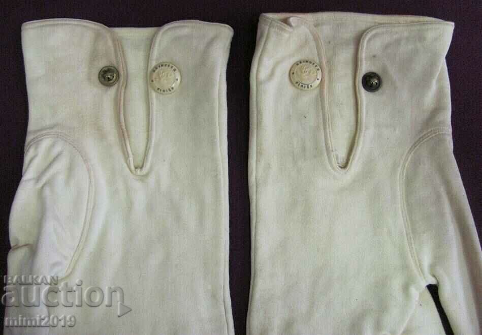 20 Ladies Gloves - 6 20 Ladies Gloves - 6