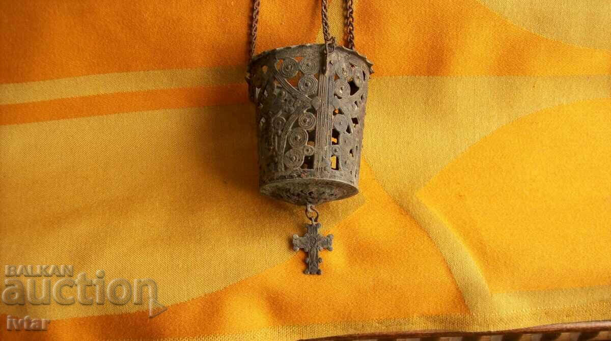 Antique lamp with price 55.00 BGN | € 28.12 Antique lamp with price 55.00 BGN | € 28.12