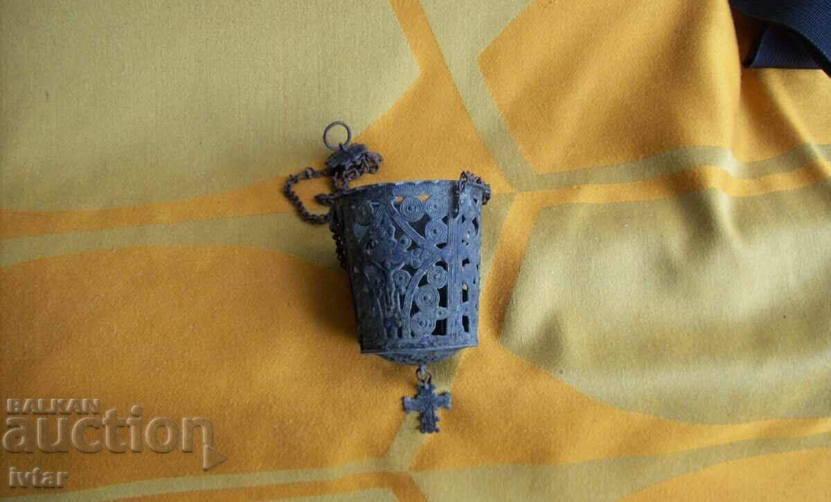 Delivery of Antique lamp Delivery of Antique lamp