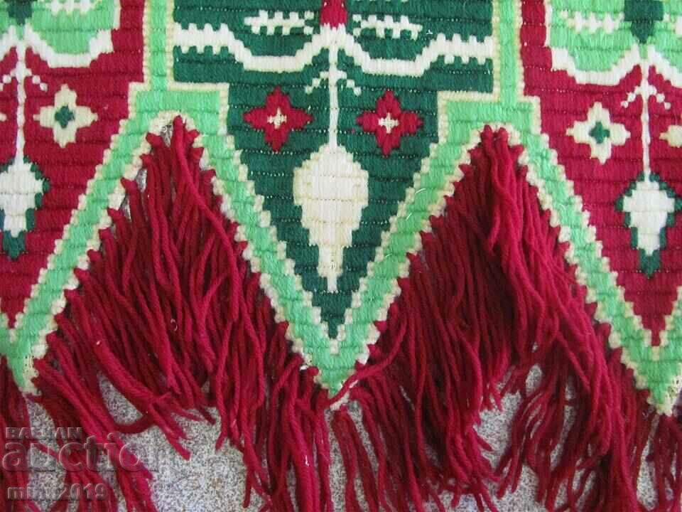 Delivery of Antique Prayer Rug - Islam Delivery of Antique Prayer Rug - Islam