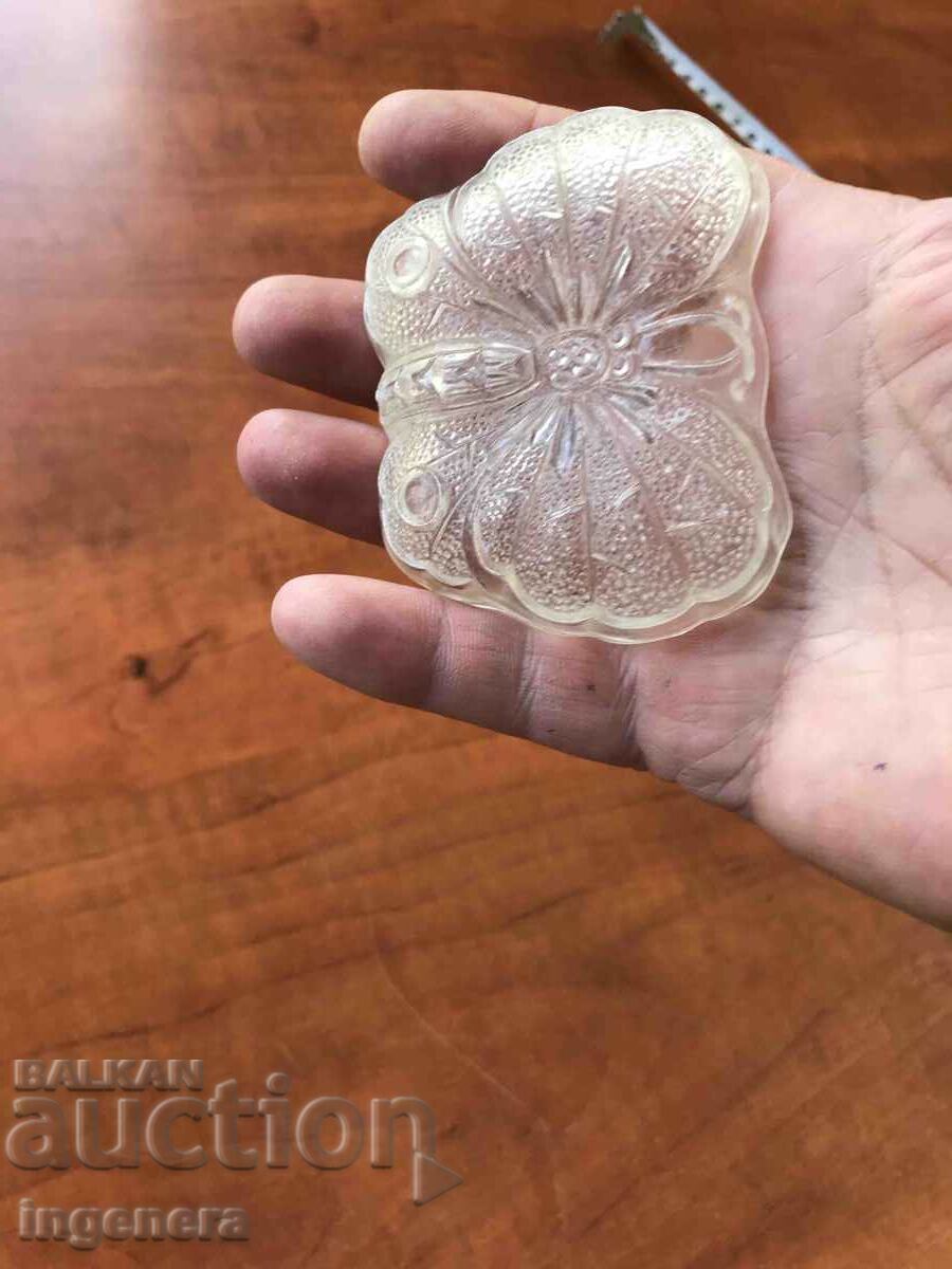 WHITE SWEET PLATE MADE OF SOCA PLASTIC-4 PCS. - 5 WHITE SWEET PLATE MADE OF SOCA PLASTIC-4 PCS. - 5