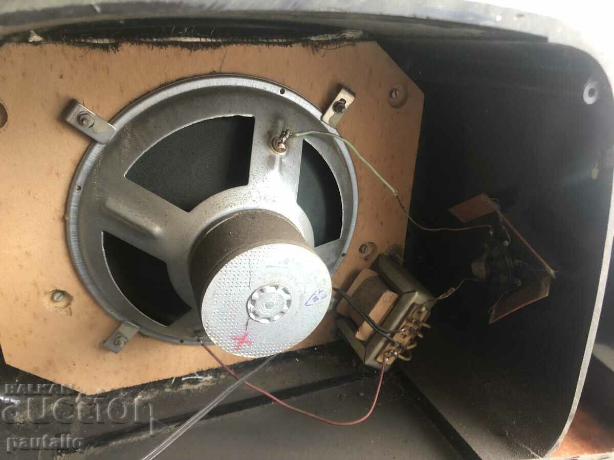 OLD BAKELITE RADIO - BLAGOEVGRAD FACTORY - 5