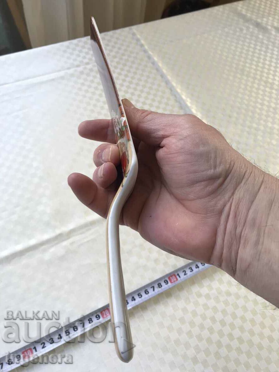 Delivery of PORCELAIN SPATULA Delivery of PORCELAIN SPATULA