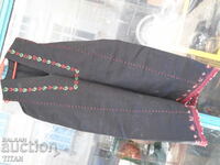 beautiful woolen costume, length 120 cm, waist 136 cm.