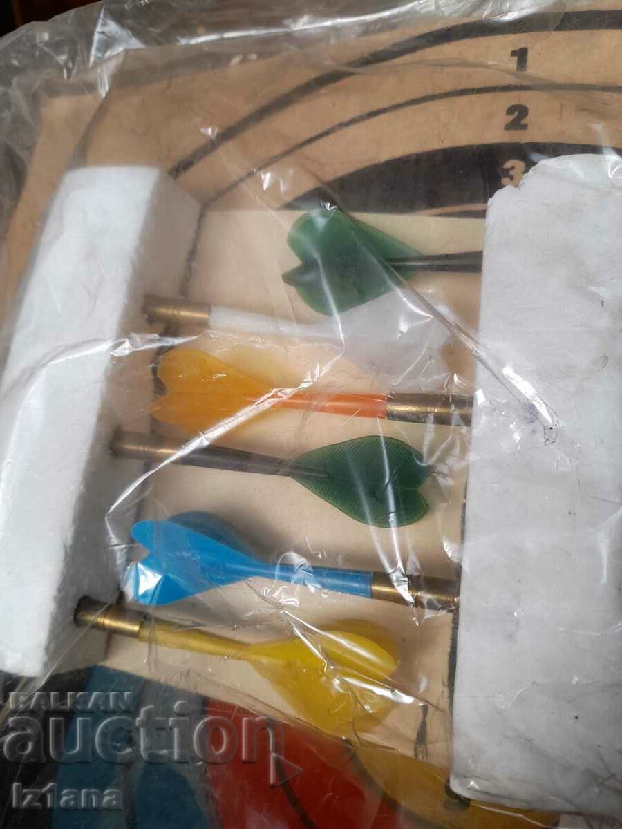 Auction An old game of Darts Auction An old game of Darts