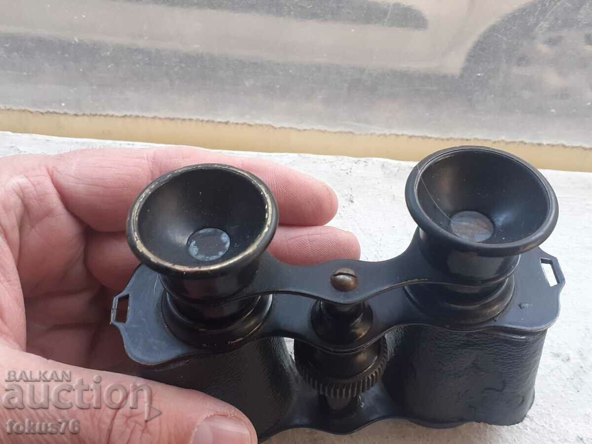 Old French binoculars with price 90.00 BGN | € 46.02 Old French binoculars with price 90.00 BGN | € 46.02