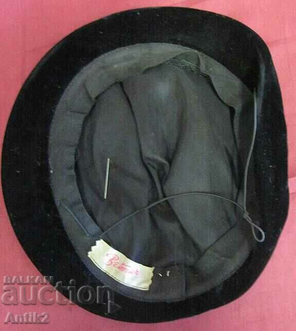 Delivery of 40's Women's Velvet Pin Hat Delivery of 40's Women's Velvet Pin Hat