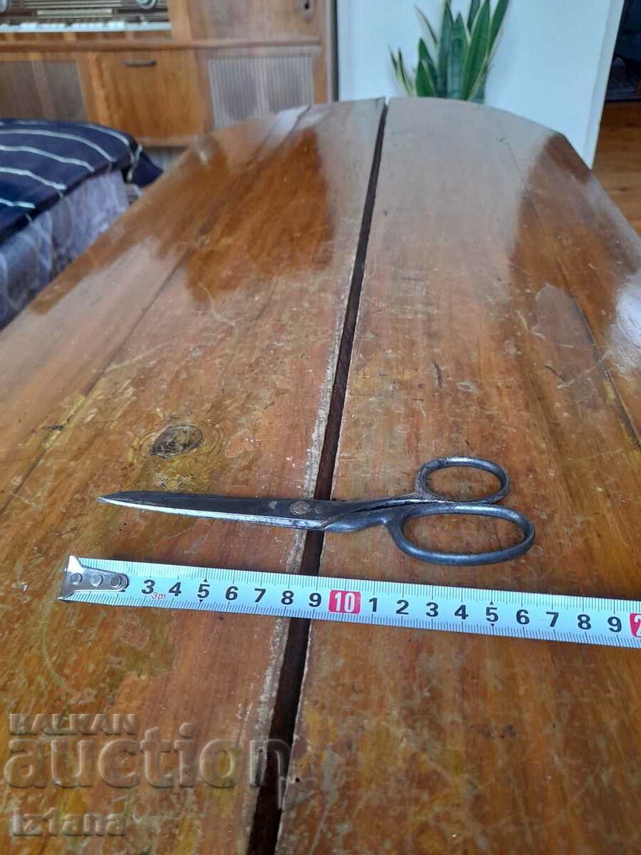 Old sewing scissors, scissors with price 15.00 BGN | € 7.67 Old sewing scissors, scissors with price 15.00 BGN | € 7.67