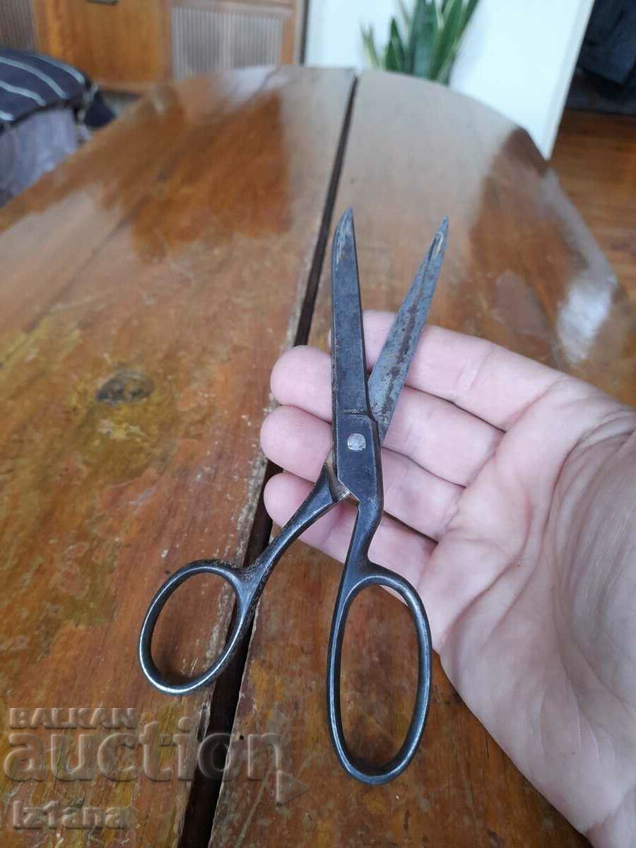 Delivery of Old sewing scissors, scissors Delivery of Old sewing scissors, scissors