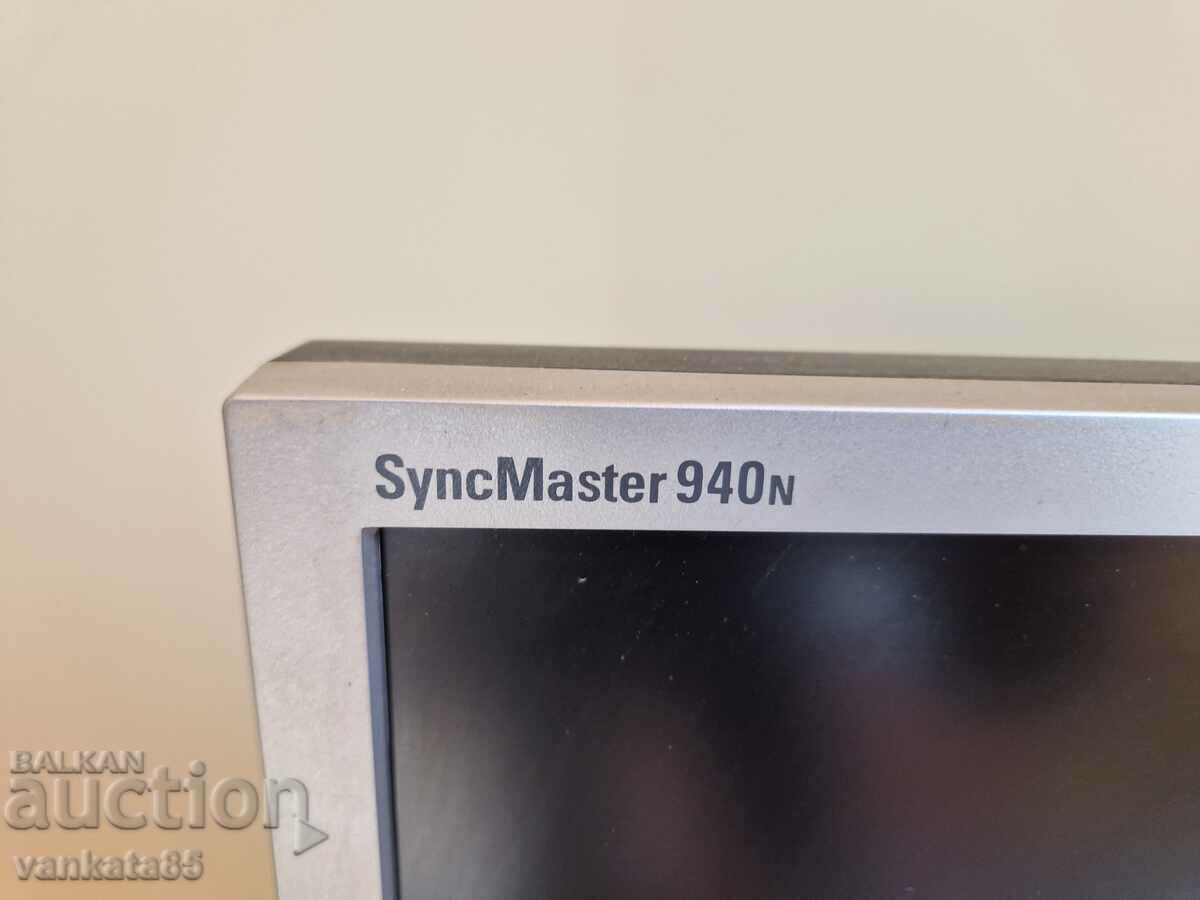Доставка на Монитор Samsung SyncMaster 940N
