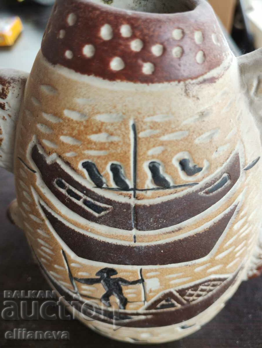 Auction A vase Auction A vase