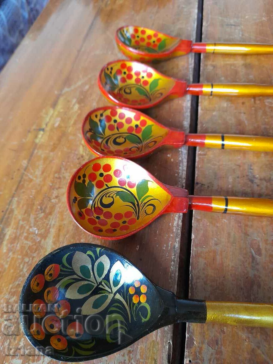 linguri vechi de lemn rusești cu preț 50.00 BGN | € 25.56 linguri vechi de lemn rusești cu preț 50.00 BGN | € 25.56